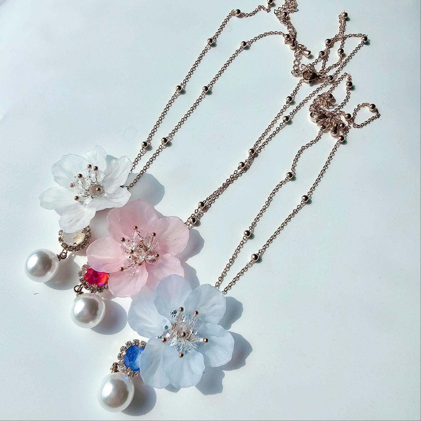 フラワースワロフスキーゴールドネックレス / Flower Swarovski Gold