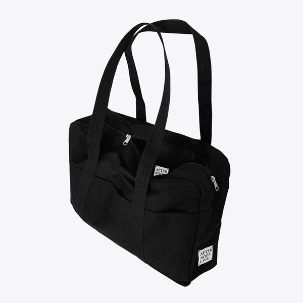 Classic Weekender Duffle Bag in Black