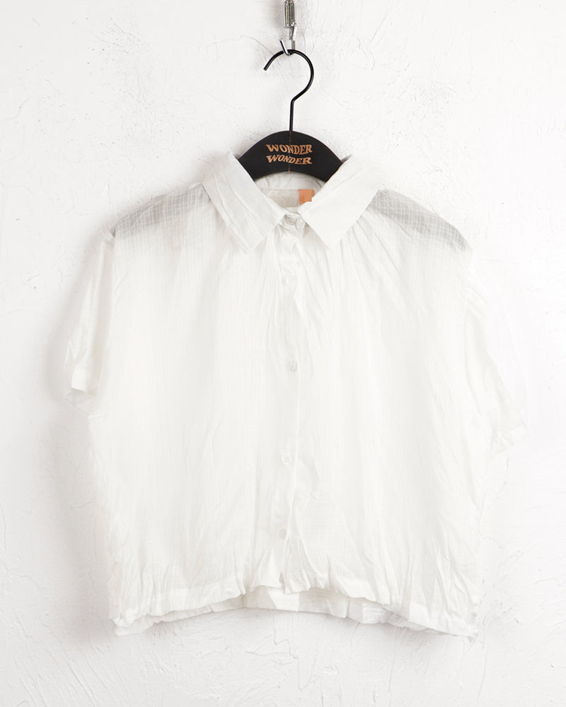 Kotte Linkle Pleated See-Through Crop Short-Sleeved Shirt