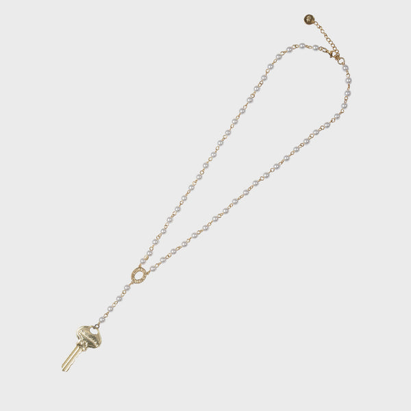  KEY & BEADS NECKLACE (PEARL WHITE)