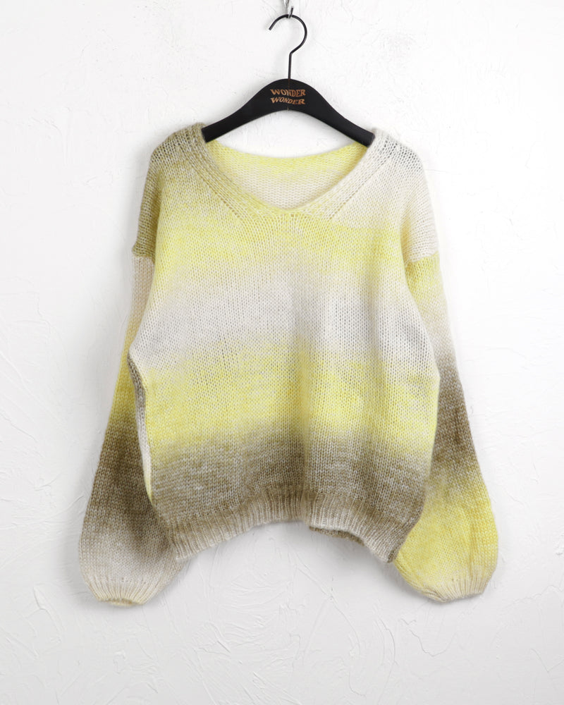 Aran mix gradient V-neck knit