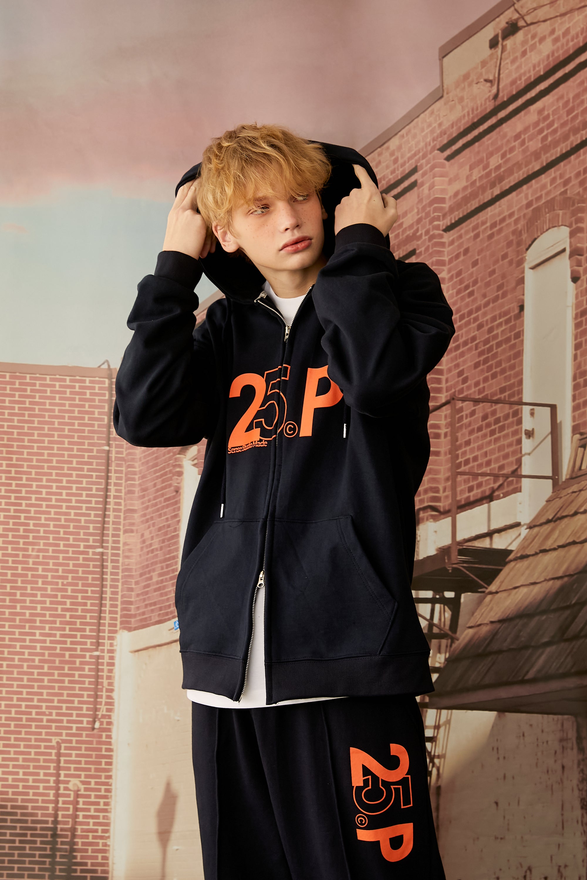 センスロゴフードジップアップ/25P SENSE LOGO HOOD ZIP UP_NAVY25PERCENTAGE/ {{ category 公式  }}