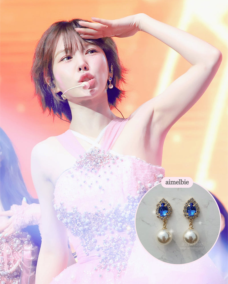 ロイヤルブルーシークピアス / Royal Blue Chic Earring (Red Velvet