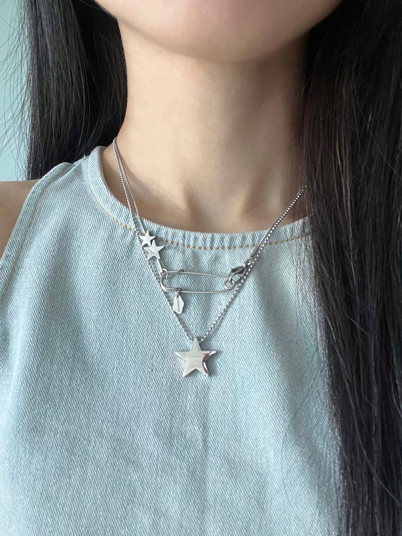 Basic Star Necklace