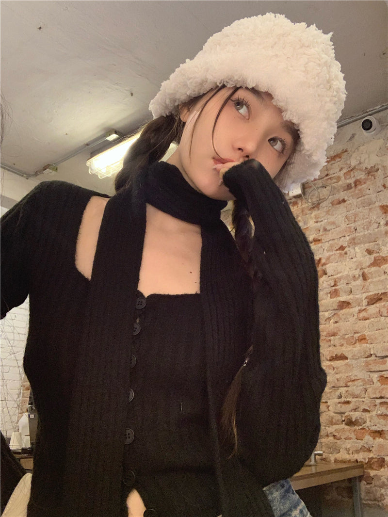 トゥイーティーマフラーニットトップス / Tweety muffler knit top