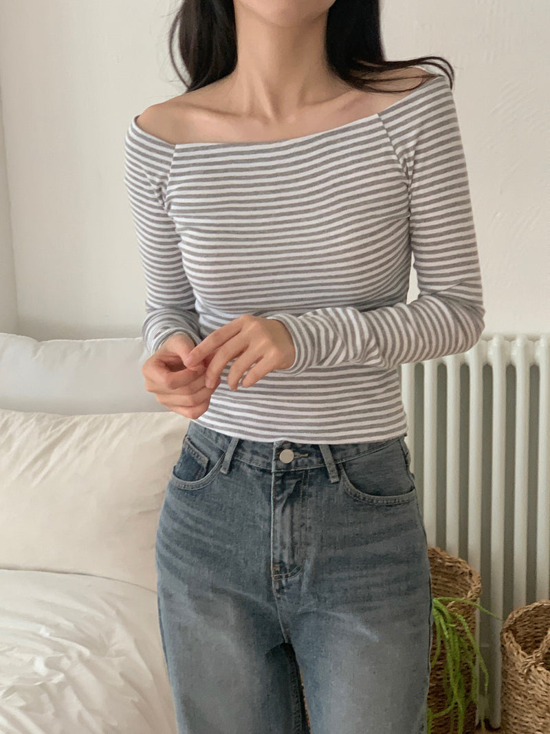 Striped Off-Shoulder Long-Sleeved T-Shirt