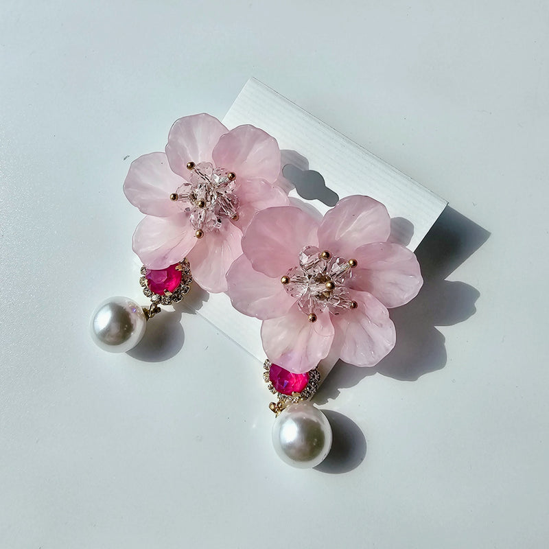 フラワースワロフスキーパールイヤリング / Flower Swarovski Pearl Earring (3color)