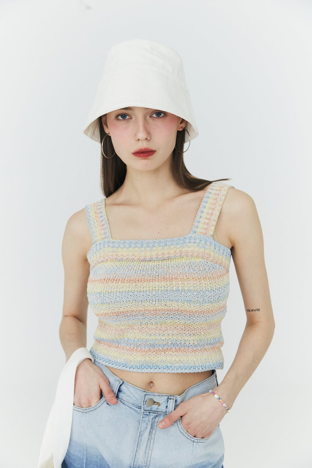 クロシェット ニット スリーブレス トップ / Crochet Knit Sleeveless Top