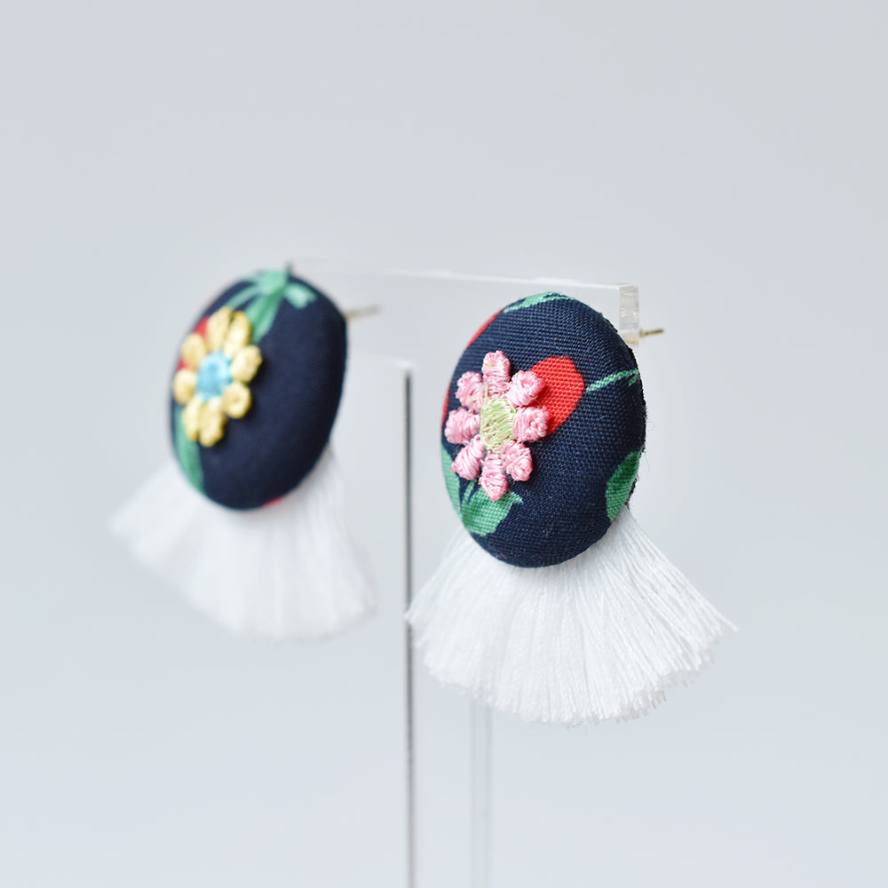 フラワーボタンピアス/FLOWER BUTTON EARRINGSKatenkelly/ {{ category