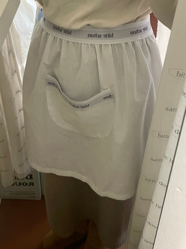 bitteschon band-waist apron