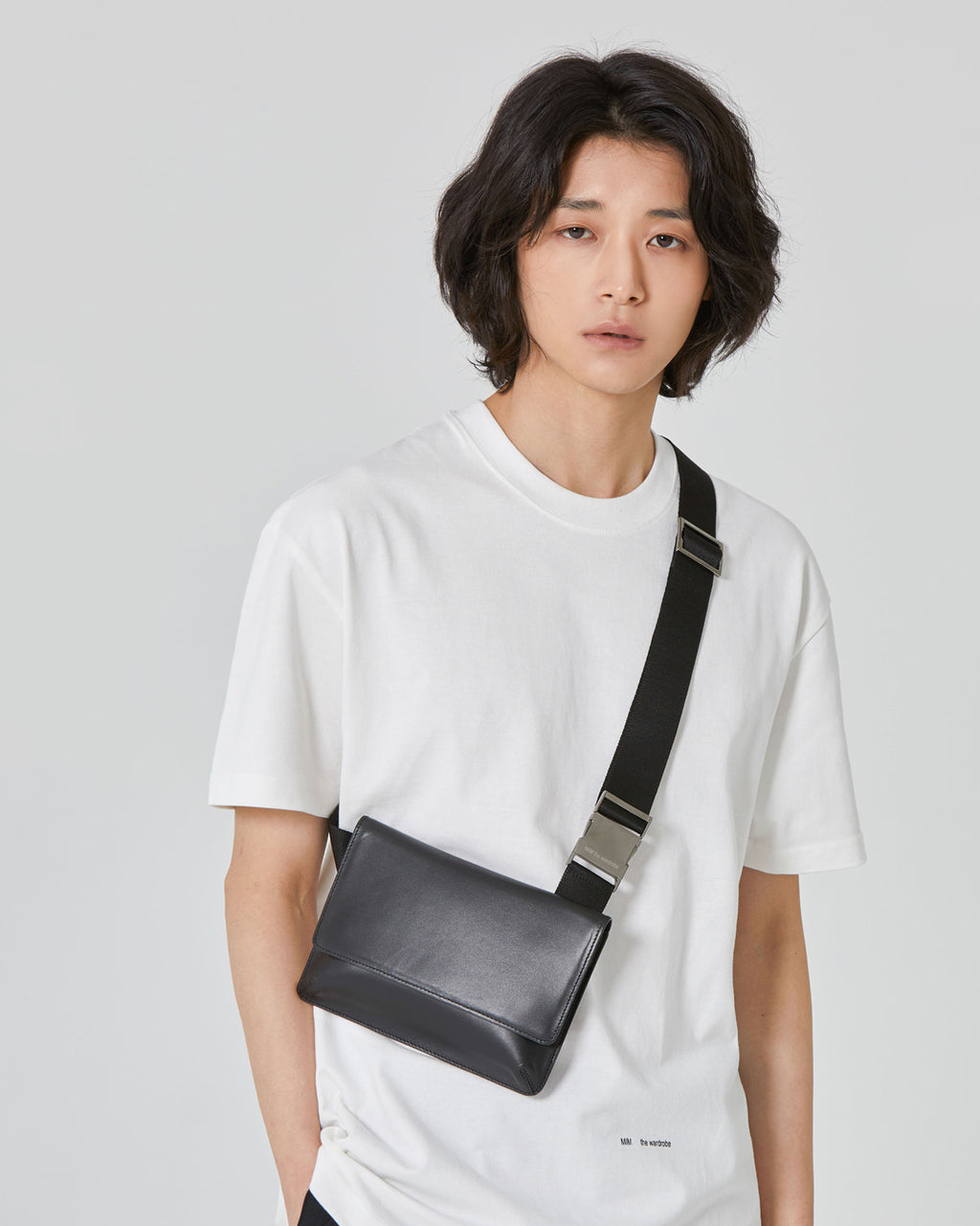 ミニマルレザーホルスターバッグ / MINIMAL Leather Holster Bag