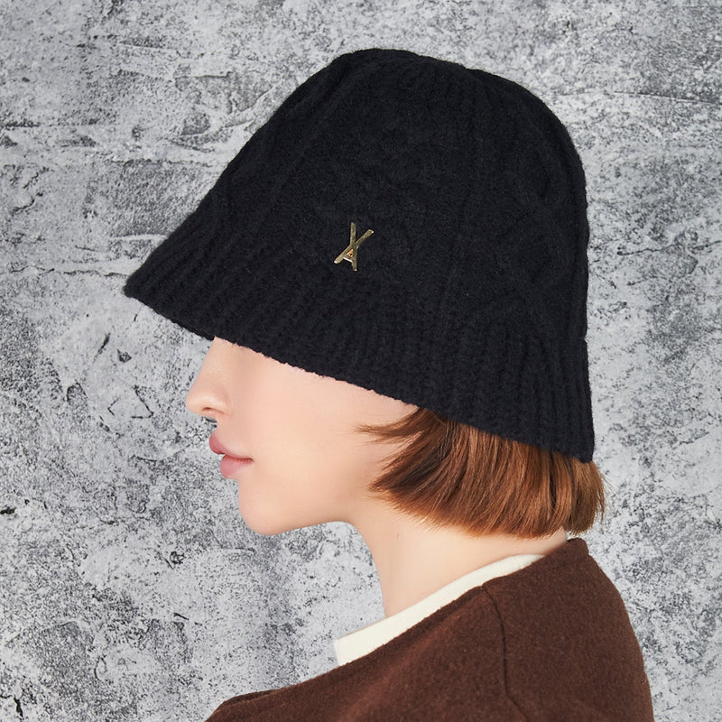 スタッドロゴニットバケッドハット/Stud Logo Knit Bucket Hat Black